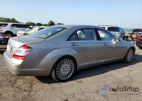 2007 Mercedes-Benz S 550 z USA, uszkodzony, nr VIN WDDNG71X97A058575